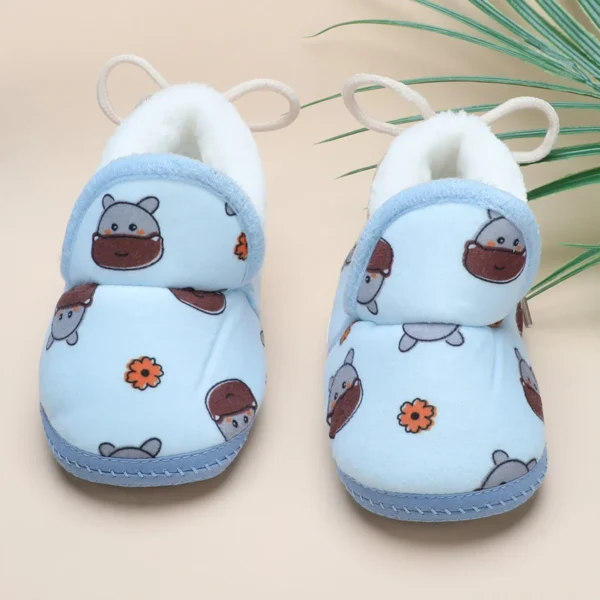 WB-031-BL_1 (1) Baby Moo Face Printed Soft Slip-On Shoes – Warm & Cozy Plush Booties for Infants & Toddlers